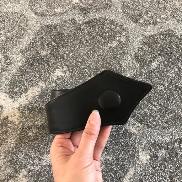 Handmade Arrowhead Lambs Leather Black Belt - Picture 5 of 8